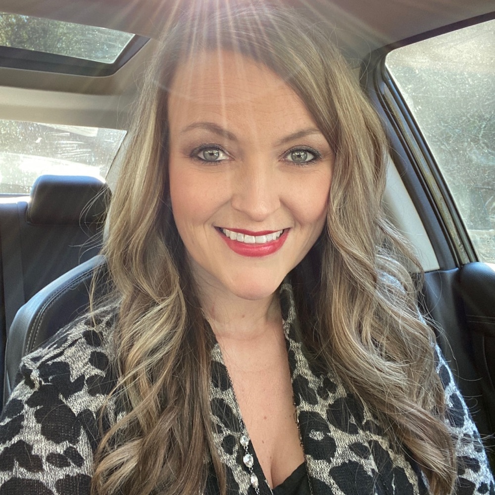 Meet your Posher, Stephanie